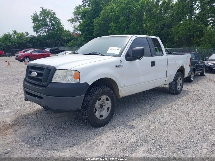 2007 Ford F-150 STX SuperCab Short Bed 4WD
