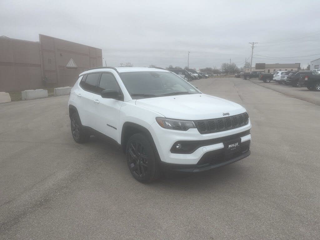2026 Jeep Compass Latitude Altitude 4WD