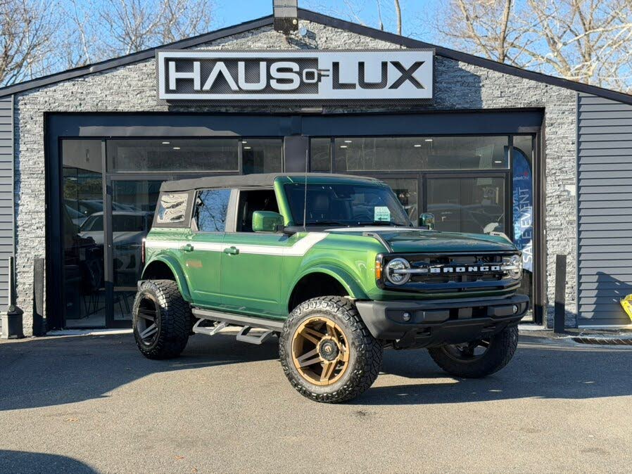 2022 Ford Bronco Outer Banks 4-Door 4WD