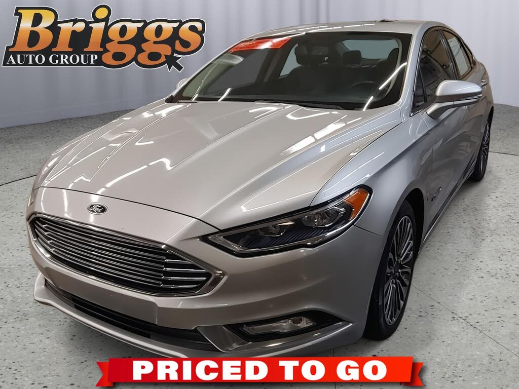 2017 Ford Fusion Hybrid Titanium FWD