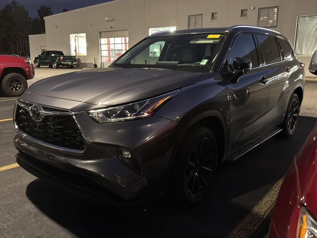 2025 Toyota Highlander Limited FWD