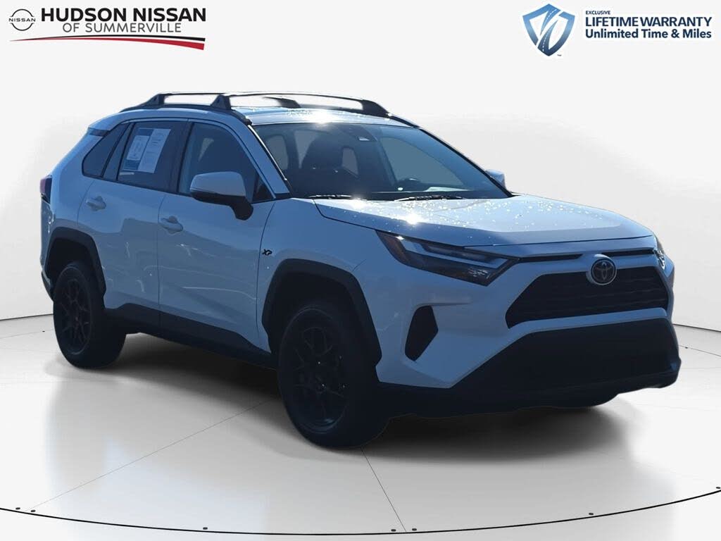 2023 Toyota RAV4 XLE FWD