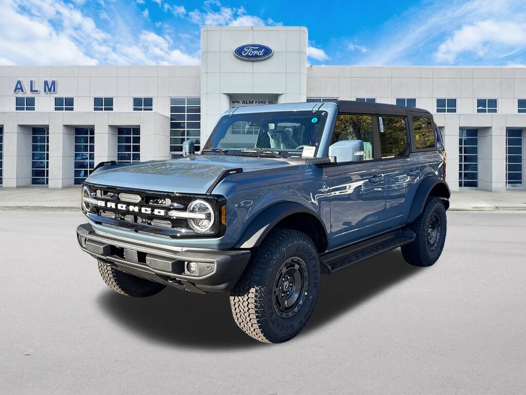 2025 Ford Bronco Outer Banks 4-Door 4WD