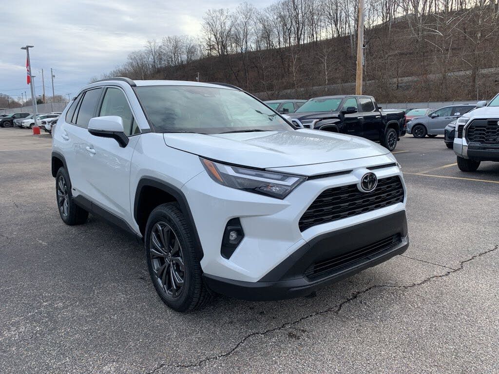 2025 Toyota RAV4 Hybrid XLE Premium AWD