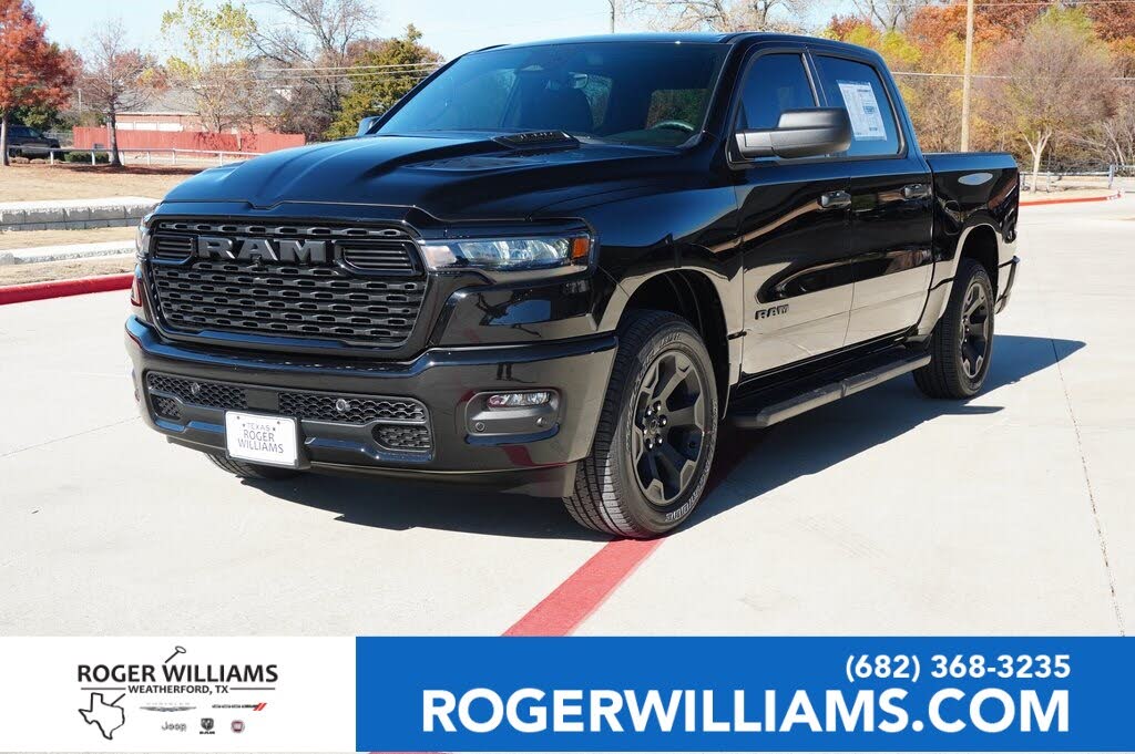 2026 RAM 1500 Express Crew Cab 4WD