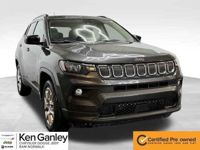 2022 Jeep Compass Latitude Lux 4WD