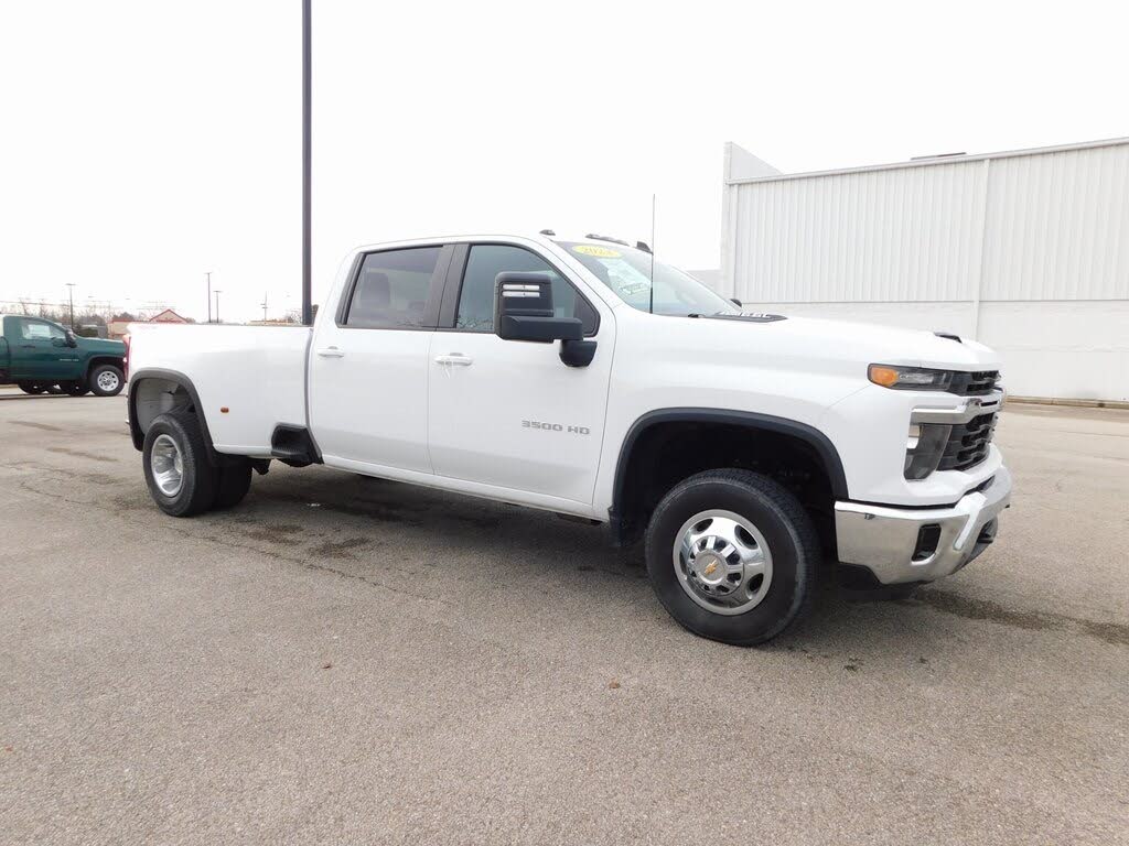 2024 Chevrolet Silverado 3500HD LT Crew Cab 4WD