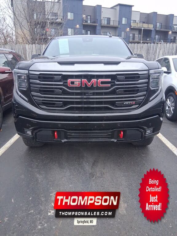 2024 GMC Sierra 1500 AT4 Crew Cab 4WD