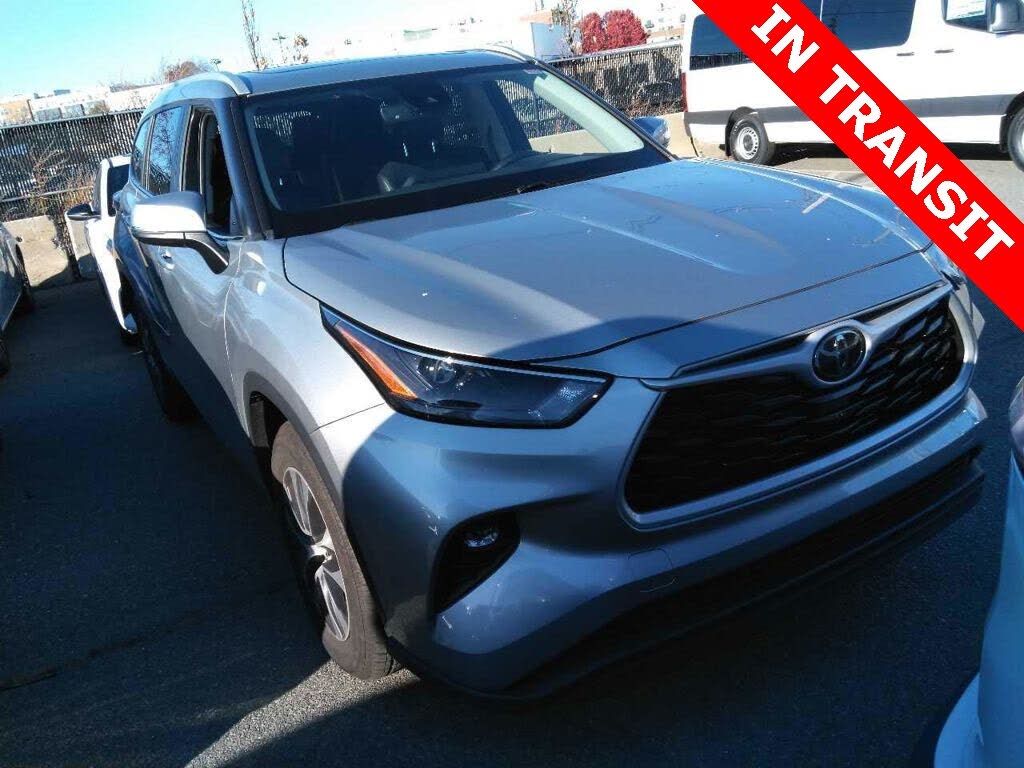 2024 Toyota Highlander XLE FWD