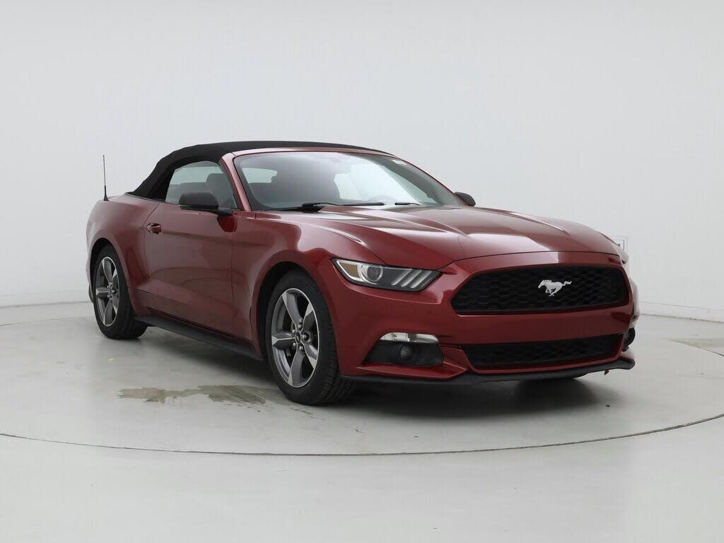 2016 Ford Mustang EcoBoost Premium Convertible RWD