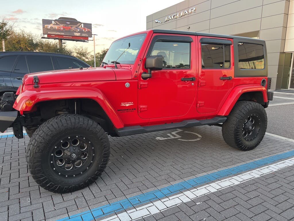 2015 Jeep Wrangler Unlimited Sahara 4WD