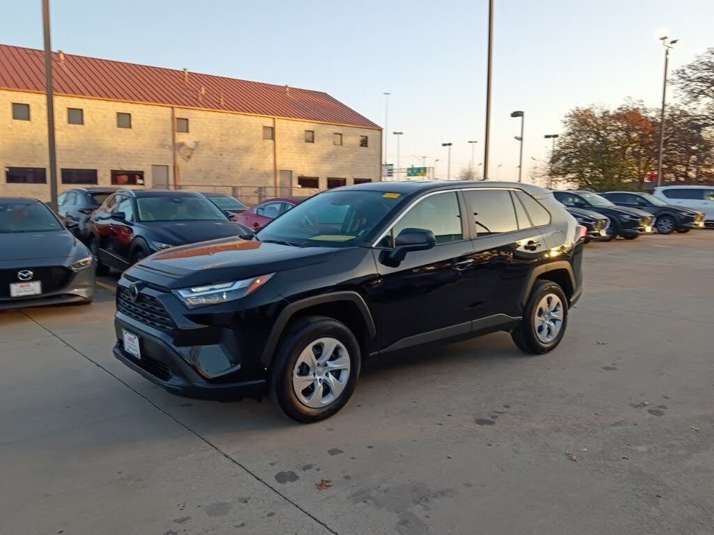 2025 Toyota RAV4 LE AWD