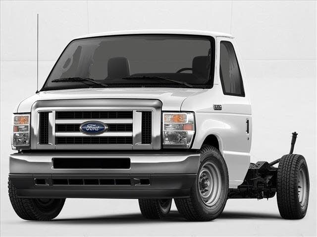 2025 Ford E-Series Chassis E-350 SD Cutaway SB DRW RWD