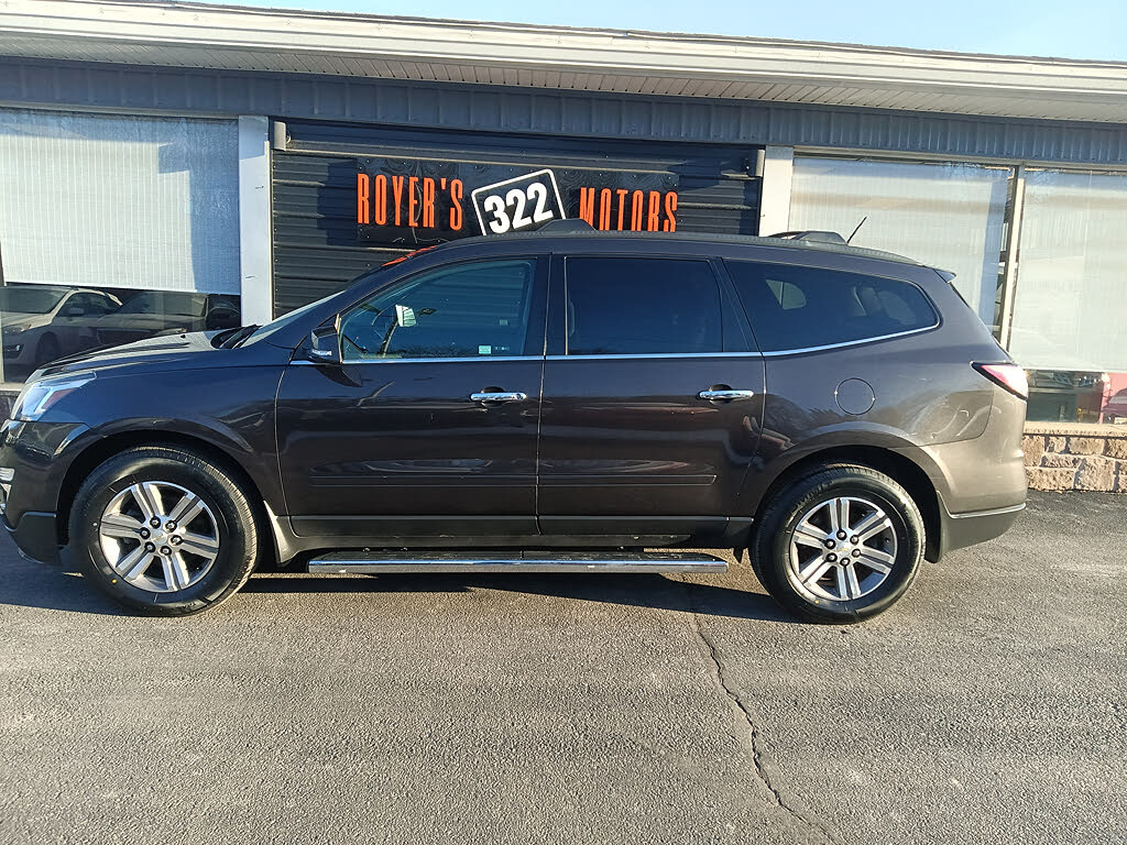 2017 Chevrolet Traverse 2LT AWD