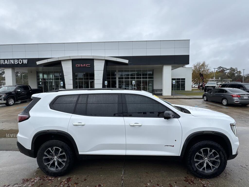 2024 GMC Acadia AT4 AWD