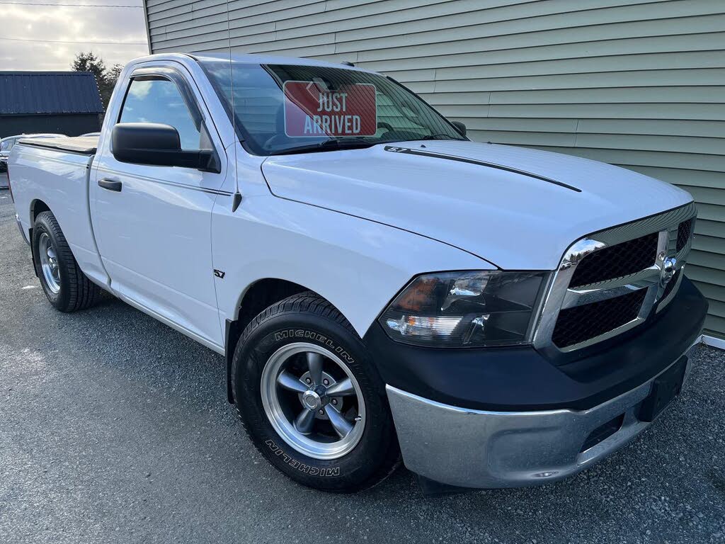 2014 RAM 1500 ST RWD