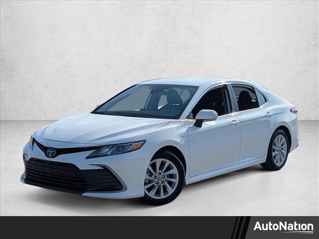 2024 Toyota Camry LE FWD