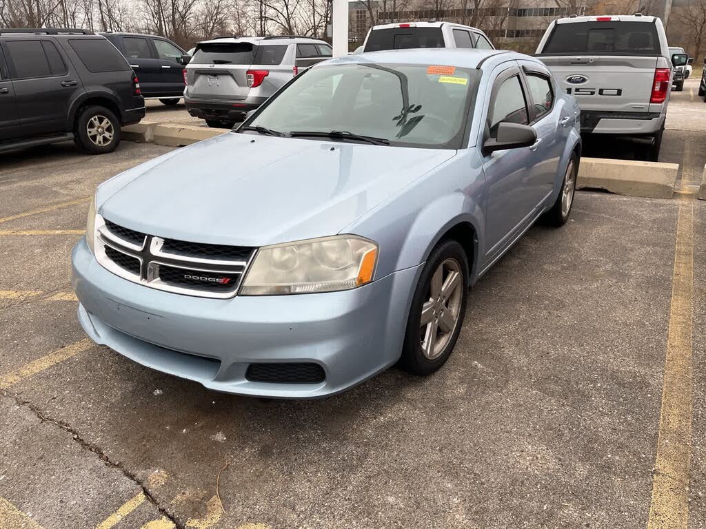 2013 Dodge Avenger SE FWD