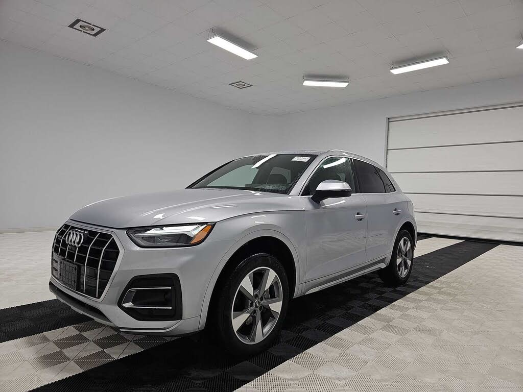 2023 Audi Q5 quattro Premium Plus 40 TFSI