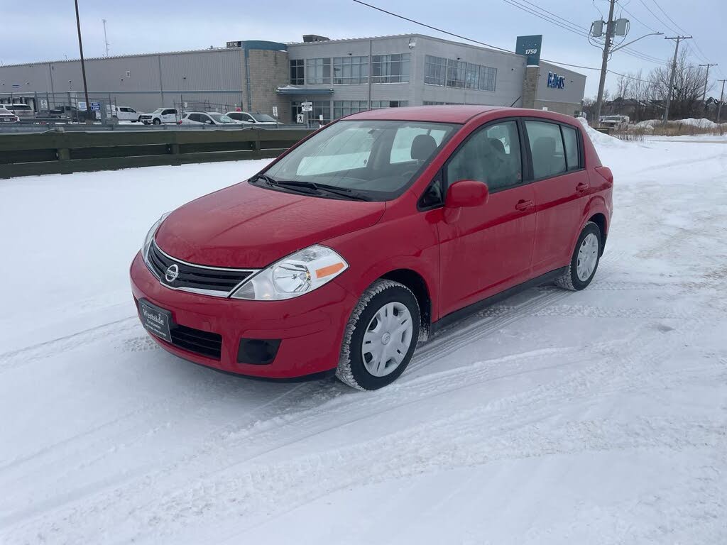 2012 Nissan Versa 1.8 S Hatchback