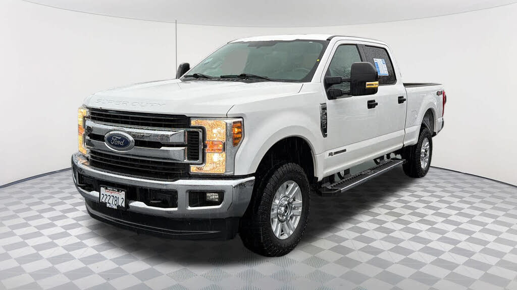 2018 Ford F-250 Super Duty XLT Crew Cab LB 4WD