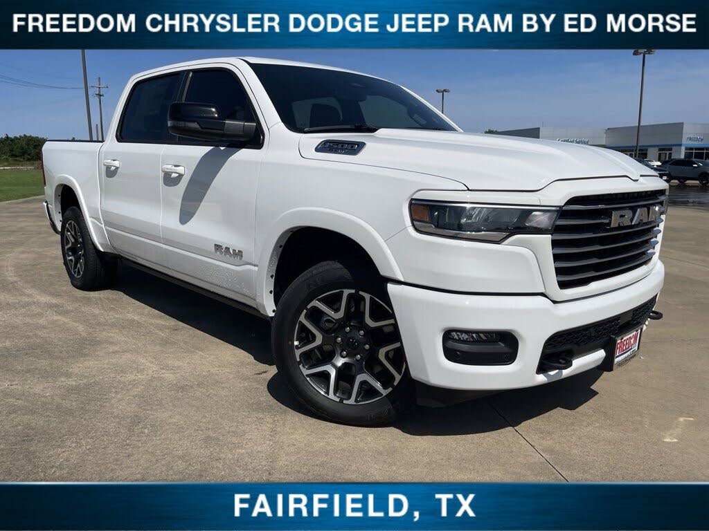 2025 RAM 1500 Laramie Crew Cab 4WD