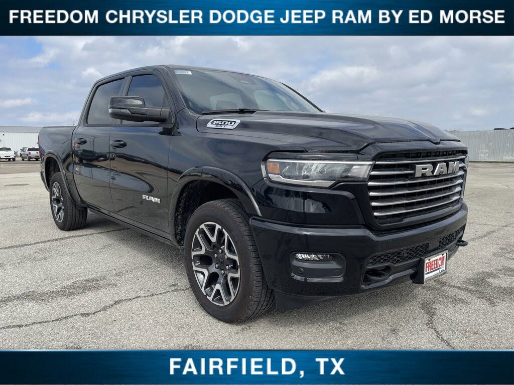 2025 RAM 1500 Laramie Crew Cab 4WD