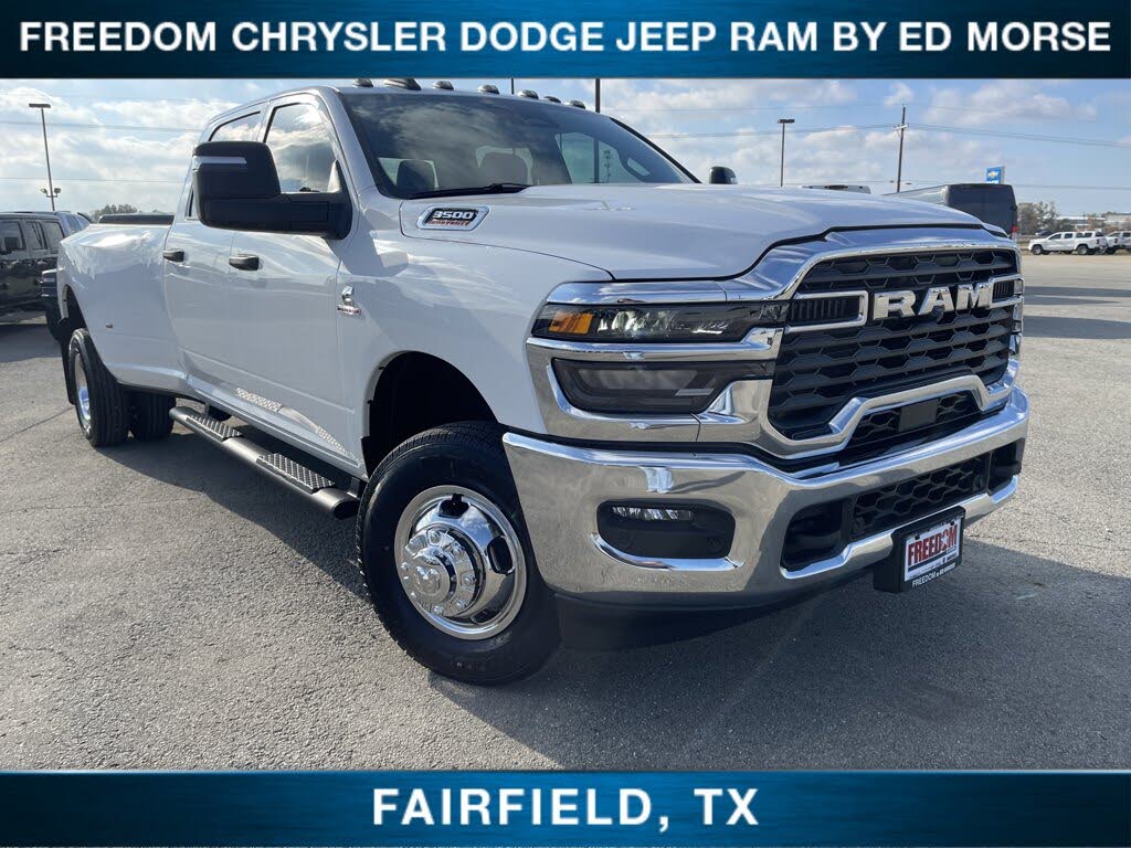 2026 RAM 3500 Tradesman Crew Cab LB DRW 4WD