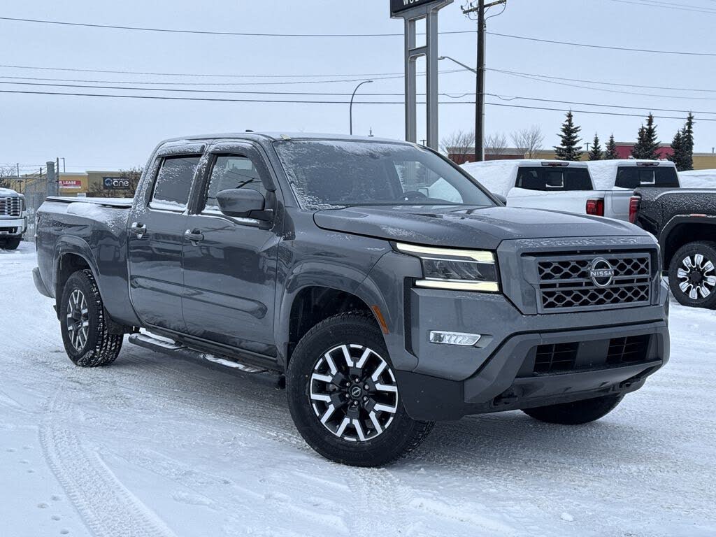 Nissan Frontier SV Crew Cab LB 4WD 2022