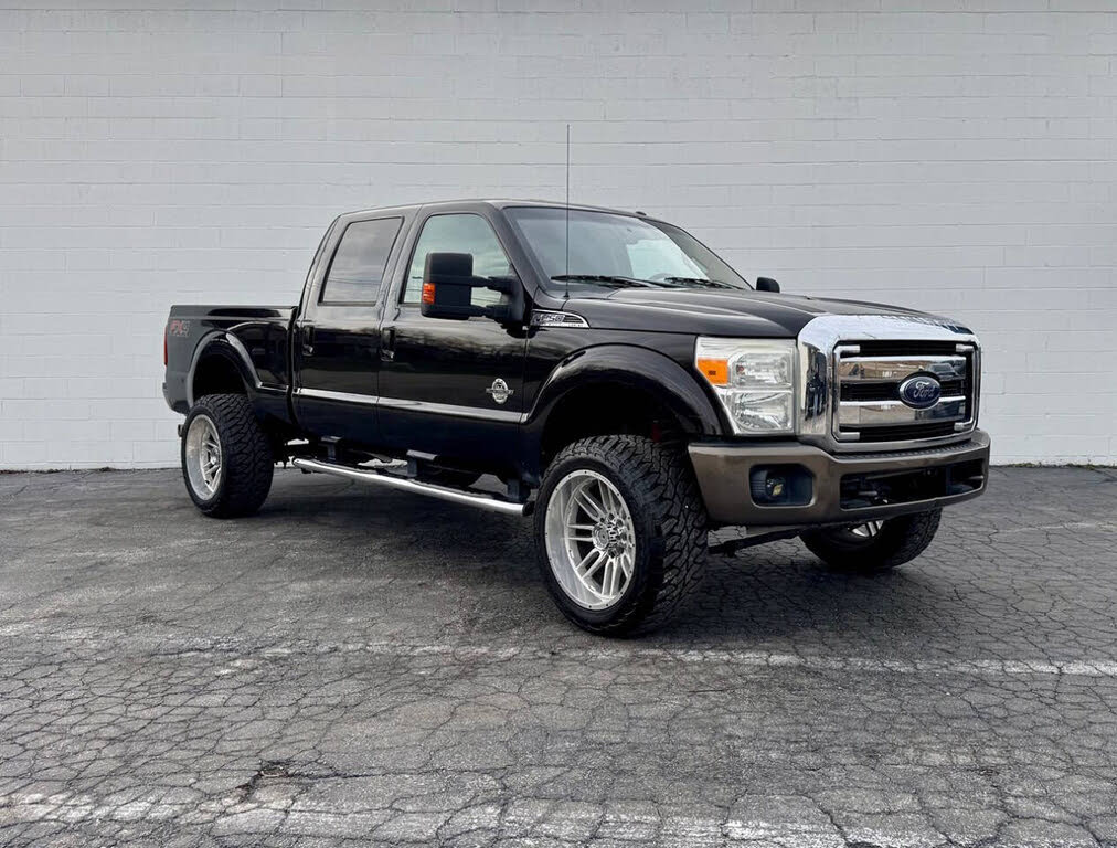 2014 Ford F-250 Super Duty Lariat Crew Cab 4WD