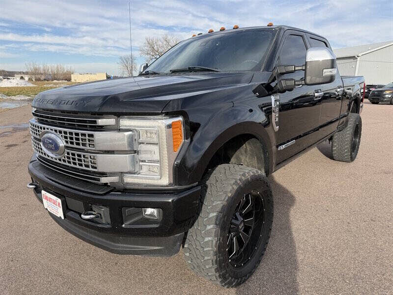 2017 Ford F-350 Super Duty Platinum Crew Cab 4WD