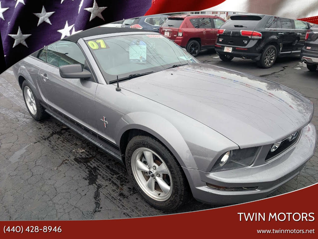 2007 Ford Mustang V6 Premium Convertible RWD