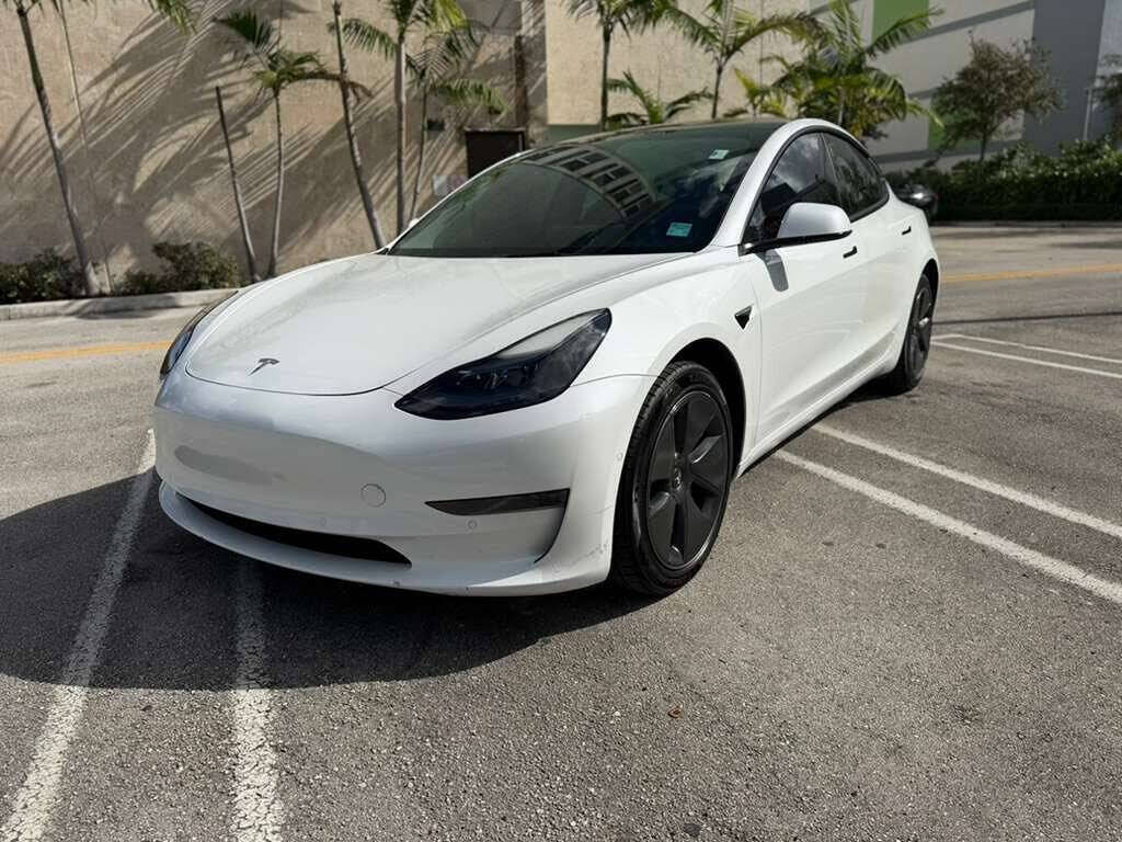 2021 Tesla Model 3 Standard Range Plus RWD