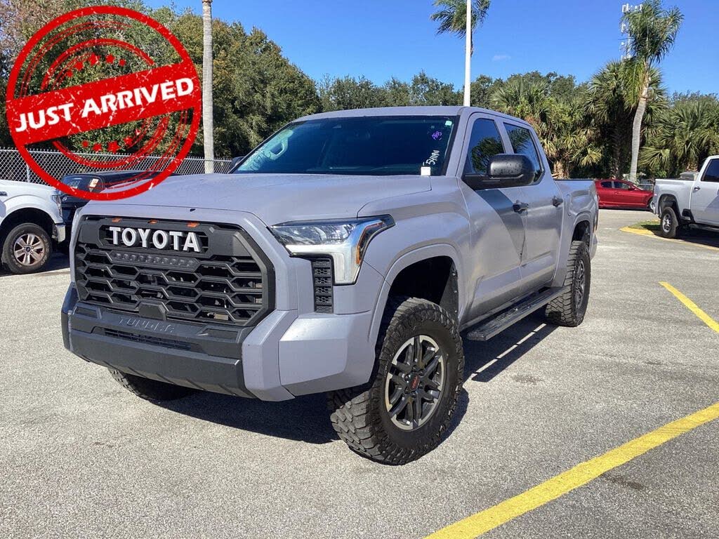 2024 Toyota Tundra SR CrewMax Cab 4WD