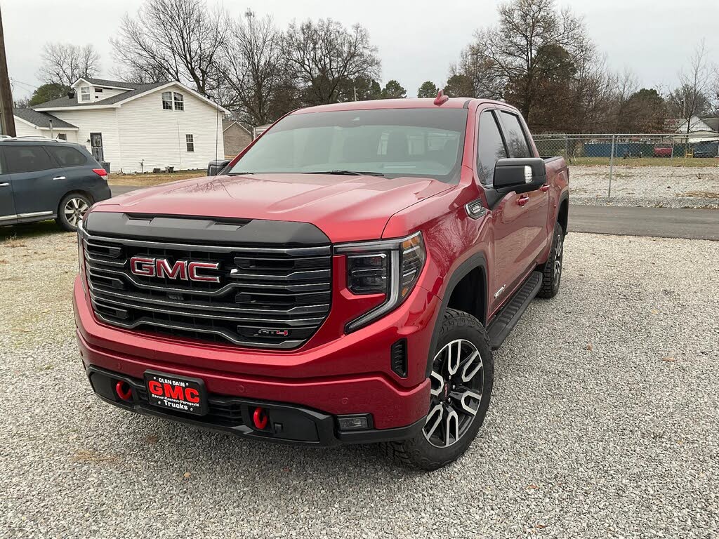 2025 GMC Sierra 1500 AT4 Crew Cab 4WD