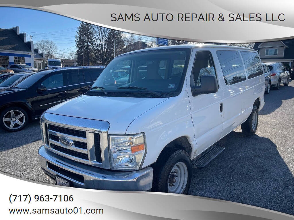 2010 Ford E-Series E-350 XLT Super Duty Passenger Van