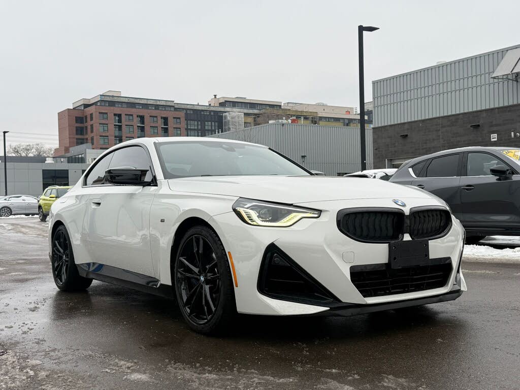 BMW 2 Series M240i xDrive Coupe AWD 2022