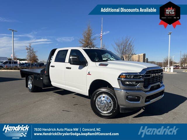 2025 RAM 3500 Chassis Tradesman Crew Cab LB DRW 4WD