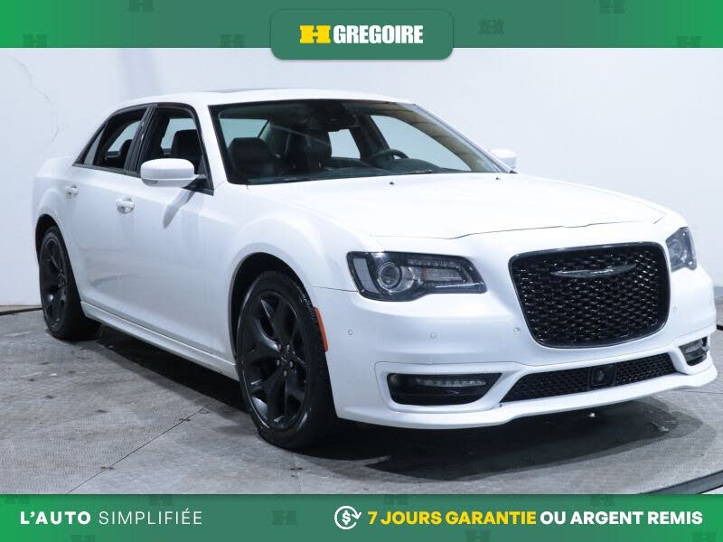 2023 Chrysler 300 Touring L RWD