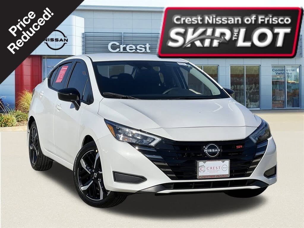 2025 Nissan Versa SR FWD