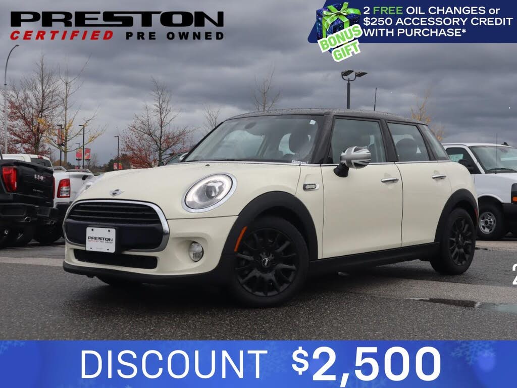 2017 MINI Cooper 4-Door Hatchback FWD