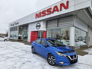 Nissan Versa SV FWD