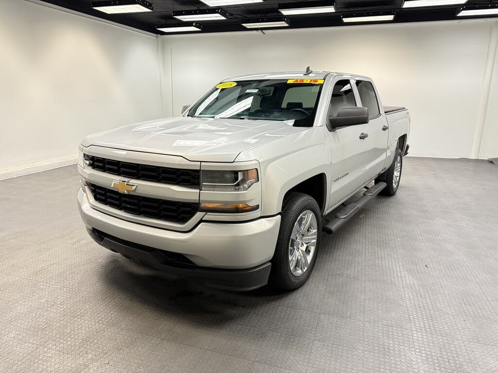 2018 Chevrolet Silverado 1500 Custom Crew Cab 4WD