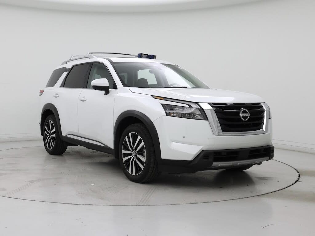 2025 Nissan Pathfinder Platinum 4WD