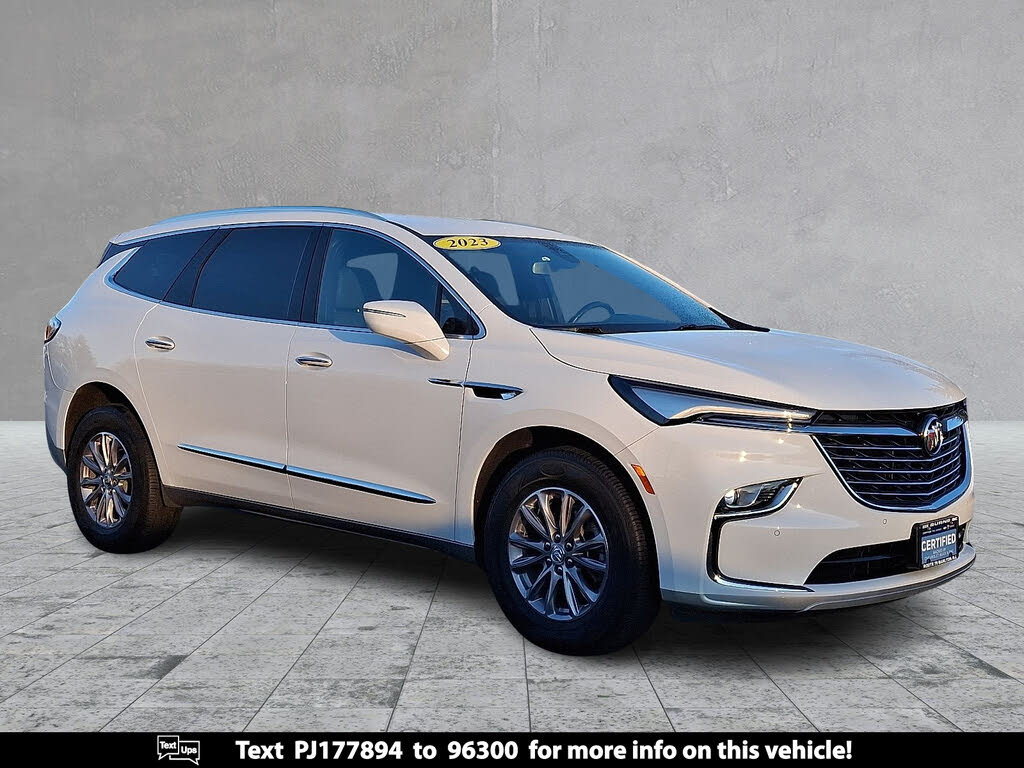 2023 Buick Enclave Essence AWD