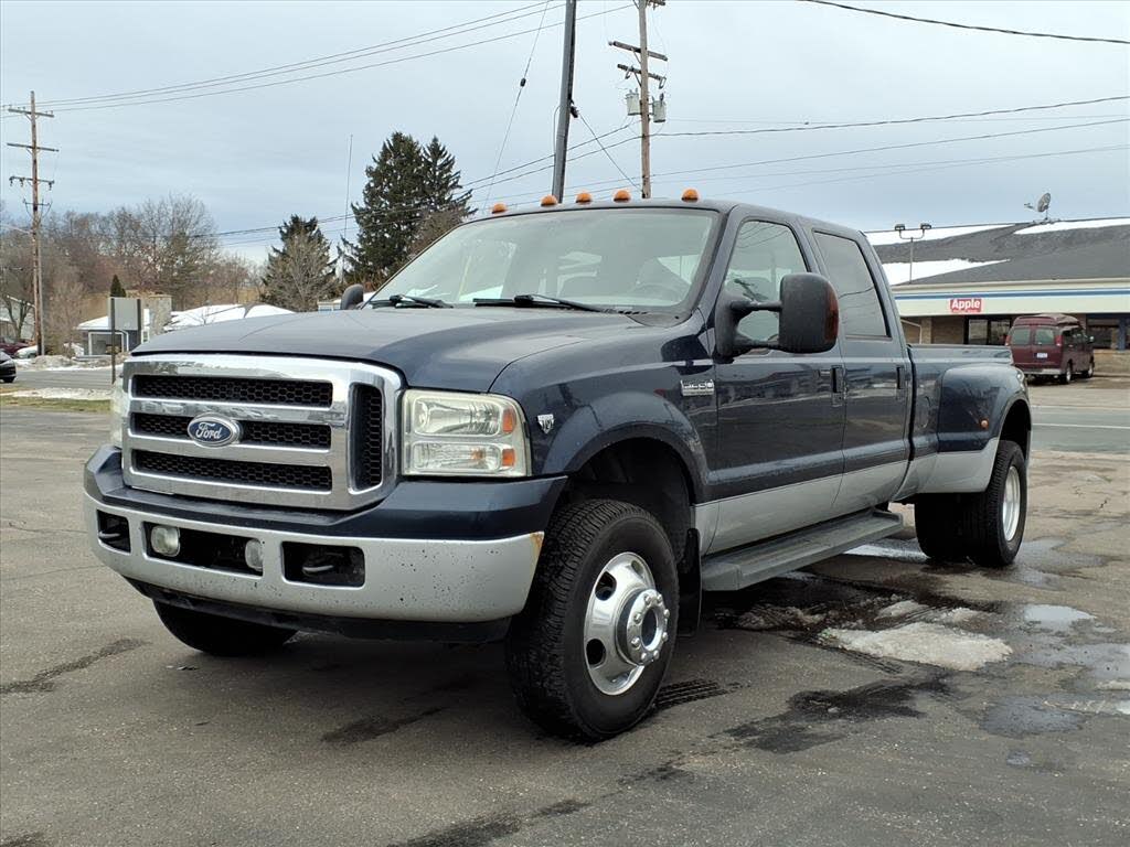 2006 Ford F-350 Super Duty XLT Crew Cab SB DRW 4WD