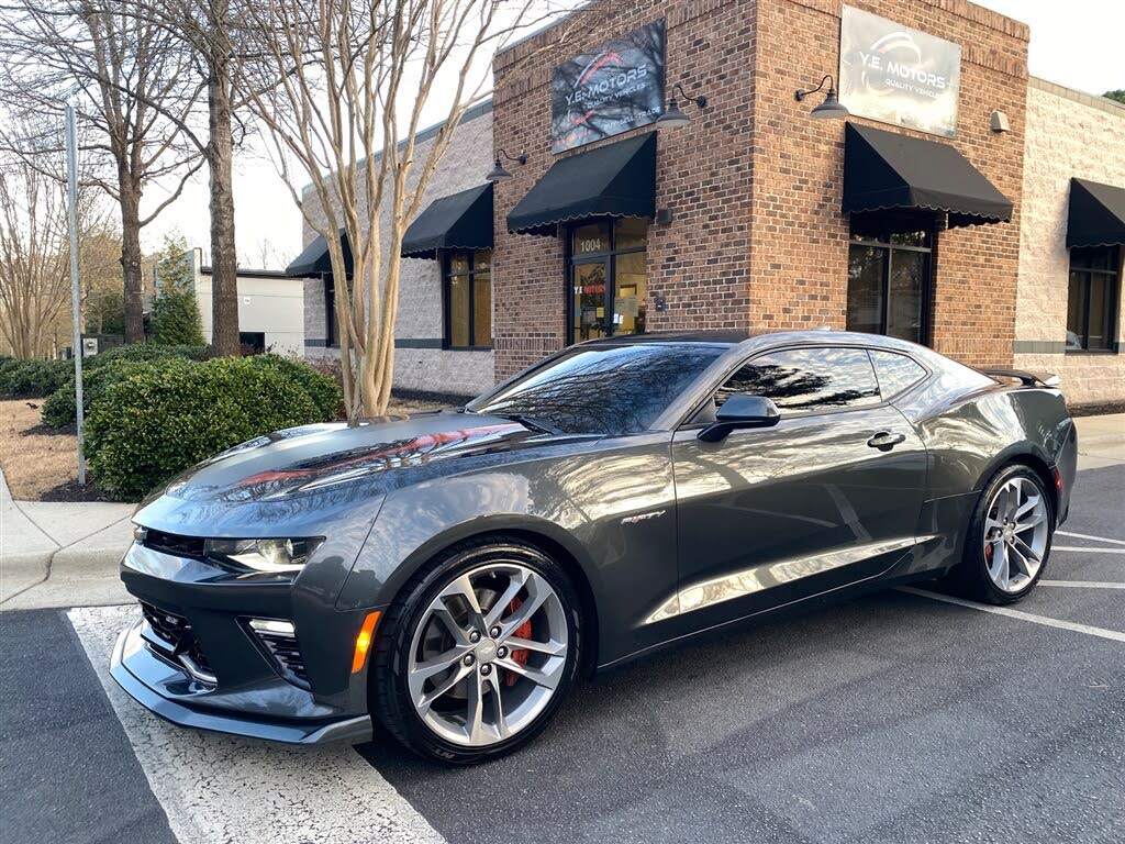 2017 Chevrolet Camaro 2SS Coupe RWD