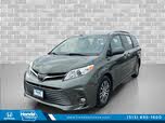 Toyota Sienna XLE 7-Passenger FWD with Auto-Access Seat
