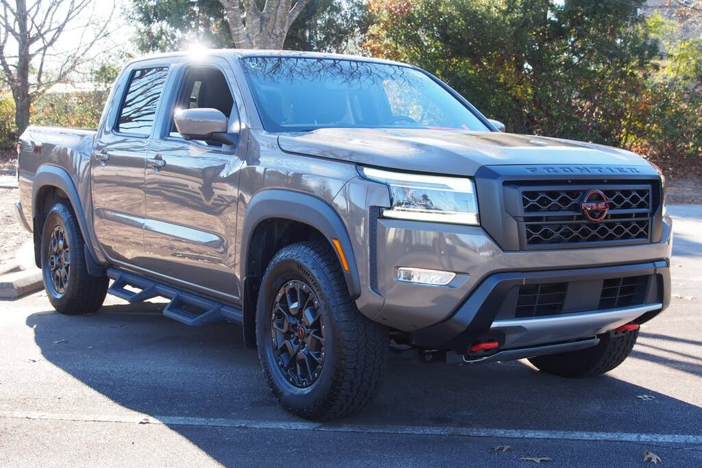 2022 Nissan Frontier PRO-4X Crew Cab 4WD