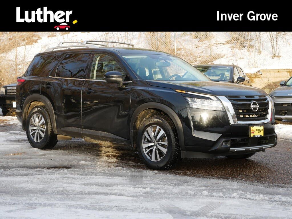 2022 Nissan Pathfinder SL 4WD